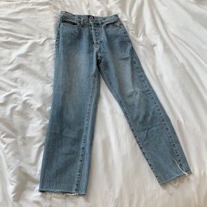 Cropped BDG light wash jeans